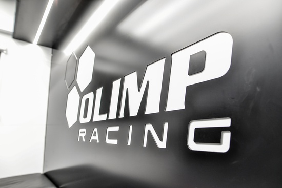 AK Race Tourer Basic für das Olimp Racing Team